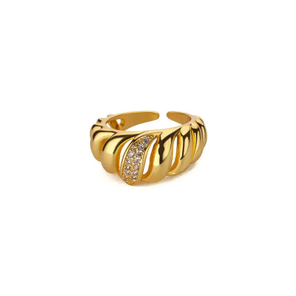 Adela Ring