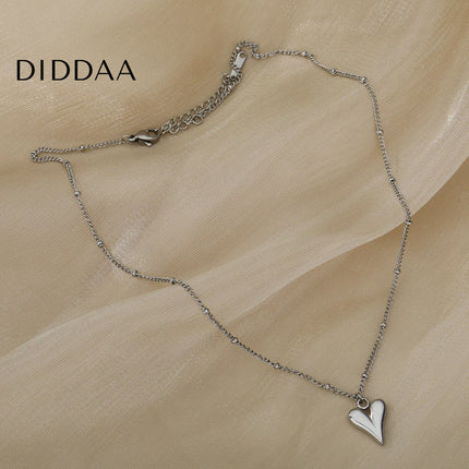 Alister Pendant Necklace | Silver Love Heart Slim Chain - SIlver - Necklaces
