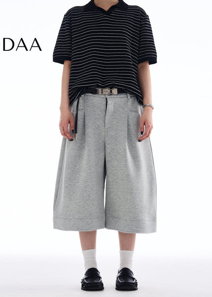 Beige Loose Fit Cropped Wide-leg Pants for Men and Women - S / Grey - Unisex Sweatpants