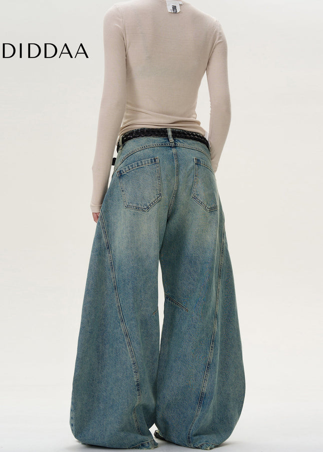 Beige Loose Fit Scimitar Jeans with Three-Dimensional Cut - Men’s Jeans