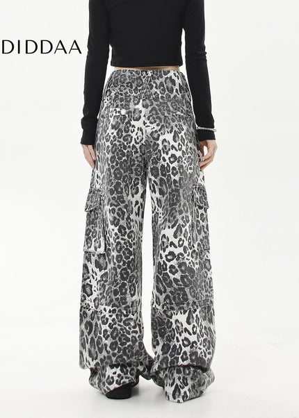 Black Vintage Vibe Leopard Print Cargo Jeans - Women’s Jeans