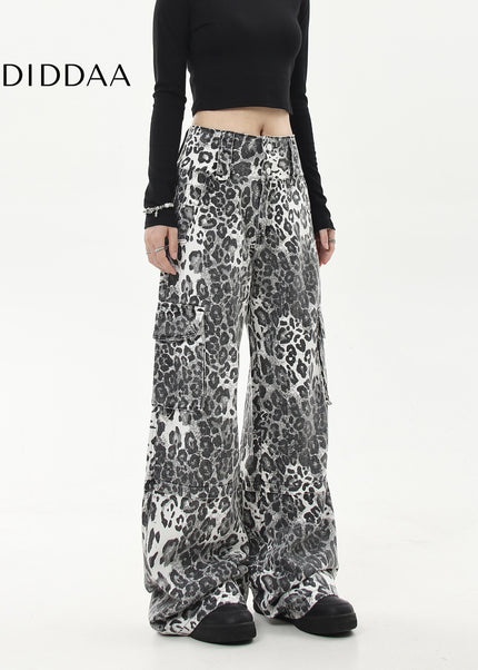 Black Vintage Vibe Leopard Print Cargo Jeans - Women’s Jeans