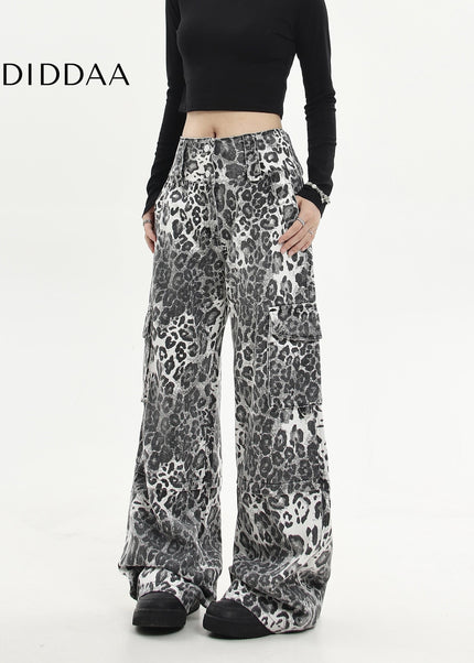 Black Vintage Vibe Leopard Print Cargo Jeans - Women’s Jeans