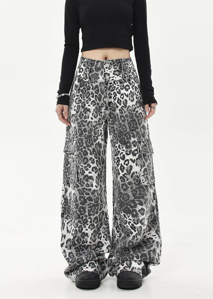 Black Vintage Vibe Leopard Print Cargo Jeans - Women’s Jeans