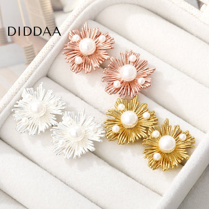 Chouette Earrings | Gold Pearl Shimmering Stud Earrings - Silver - Earrings