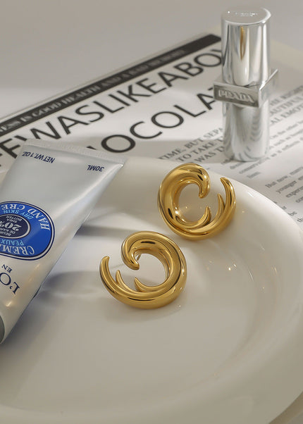 Jieding European and American 18k gold titanium steel earrings do not fade earrings, light luxury high-end earrings, stainless steel jewelry cross-border