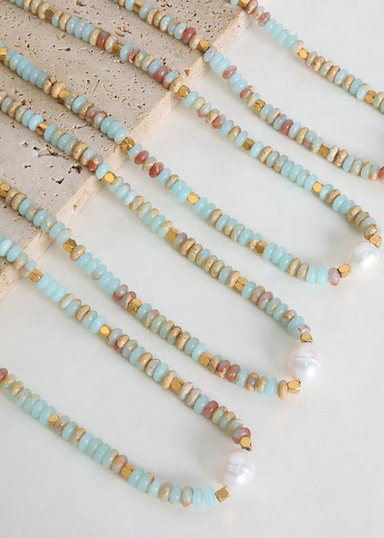 Cross-border new creative niche retro palace style gorgeous fashion hand-beaded clavicle chain pearl light luxury necklace