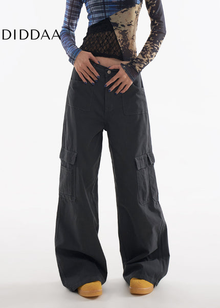 Gray Loose Wide-Leg Cargo Pants with Multi-Pockets - Women’s Jeans