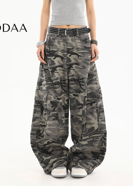 Green High-Waisted Loose Cargo Pants for Women - S / Camouflage - Women’s Jeans