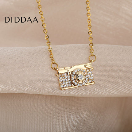 Highlight Pendant Necklace | Gold Zirconia Camera Chain - Gold - Necklaces