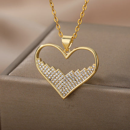 SOUVOIR White SOUVOIR Necklaces Labasa Pendant Necklace | Gold Zirconia White Stone Heart Chain