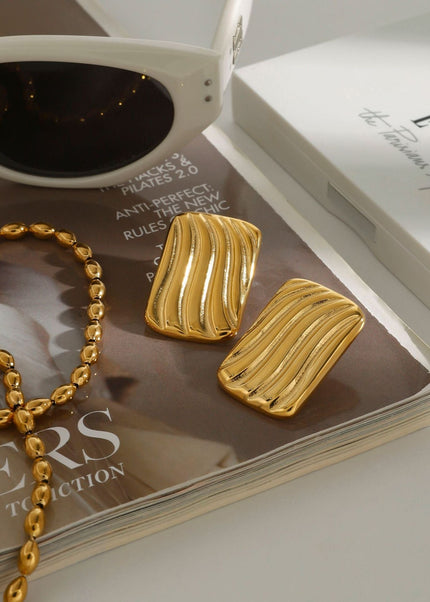 Jieding European and American geometric titanium steel stud earrings, light luxury, high-end earrings, non-fading jewelry, stainless steel cross-border women