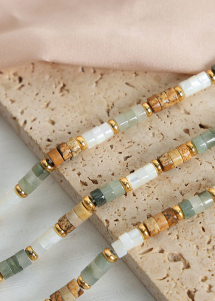 European and American cross-border new retro light luxury niche design autumn and winter mixed color natural stone handmade beaded necklace jewelry women