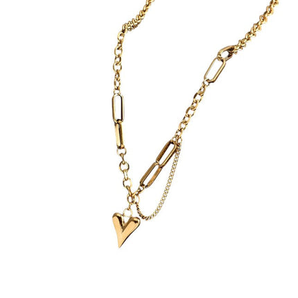 Louver Pendant Necklace | Gold Love Heart Chain