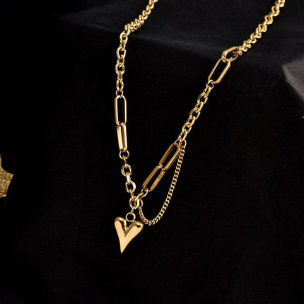 Louver Pendant Necklace | Gold Love Heart Chain - Gold - Necklaces
