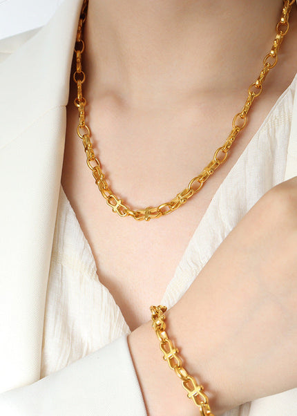 Maru Necklace