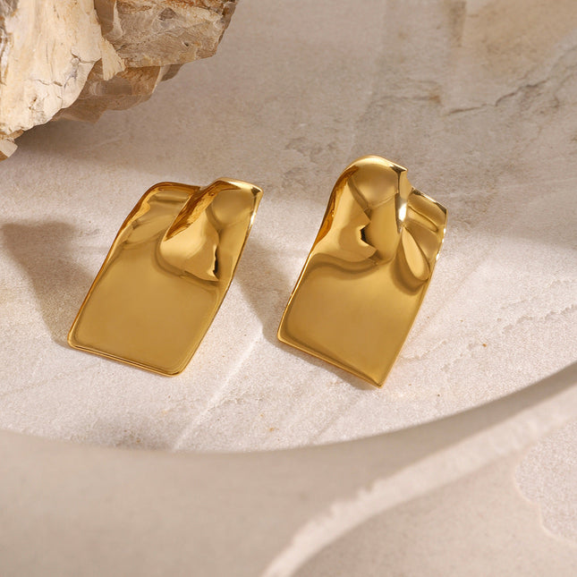 Jieding European and American stainless steel earrings cross-border jewelry electroplating does not fade titanium steel rings niche high-end earrings