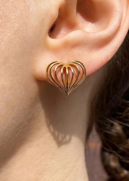 Jieding stainless steel love earrings high-end niche gold stud earrings European and American cross-border ear jewelry titanium steel rings