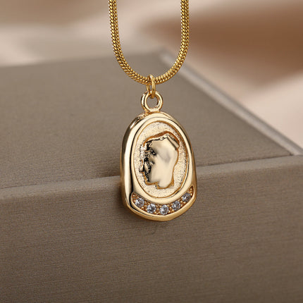 SOUVOIR 14K Gold Plated, Zirconia Necklaces Silktip Pendant Necklace | Gold Distressed Zirconia Chain