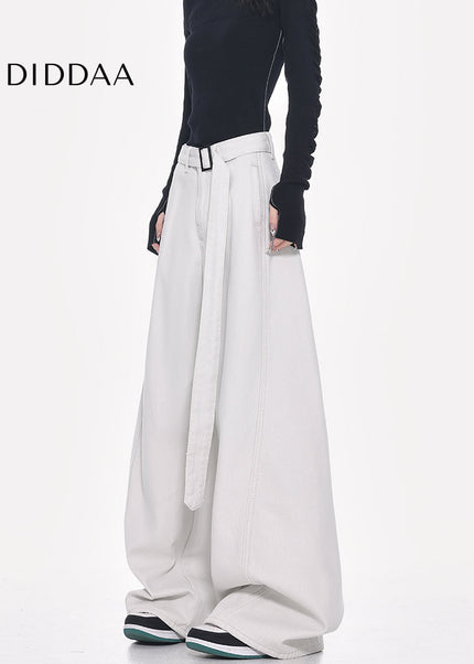 White High-Waisted Loose Fit Wide-Leg Jeans - Women’s Jeans