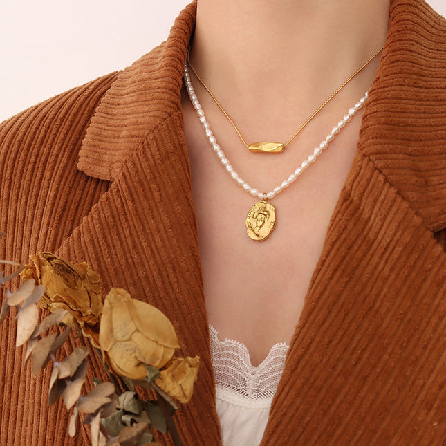 Dewden Necklace