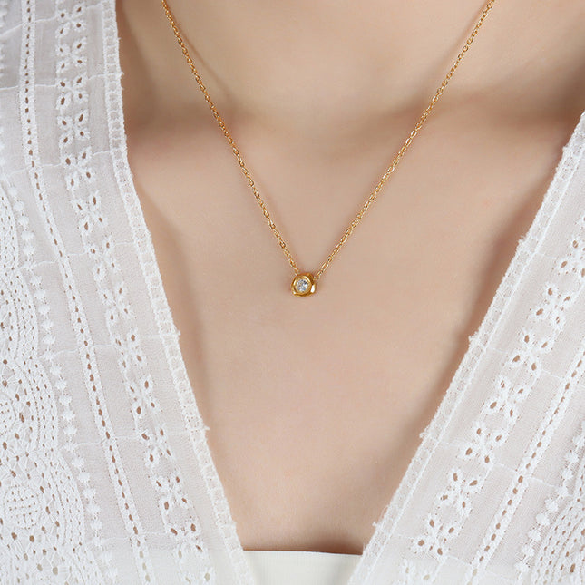 Tidy Necklace
