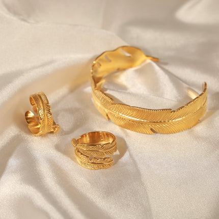 Lara Ring