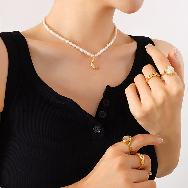 French Fashionable Natural Freshwater Pearl Clavicle Chain Titanium Steel Gold Plated Moon Pendant Necklace Personality Versatile Accessories
