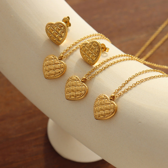 Rhea Necklace