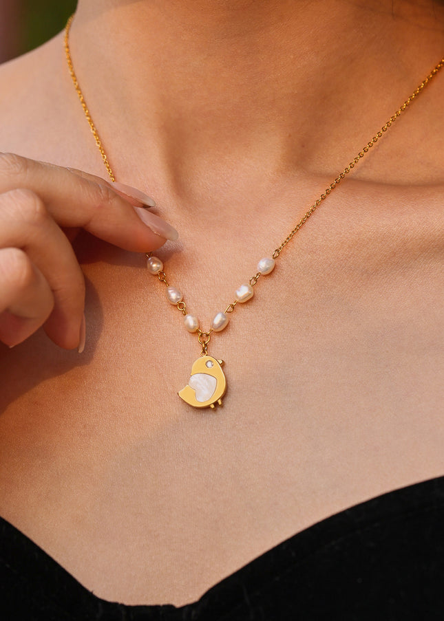 Mystery shell chick natural freshwater pearl necklace niche design sense choker women's stainless steel plated real gold jewelry