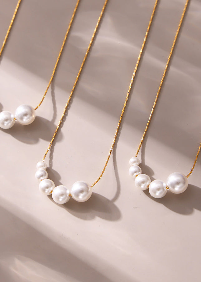 Mystery ins European and American fashion light luxury shell bead necklace women's non-fading niche versatile stainless steel clavicle chain spot