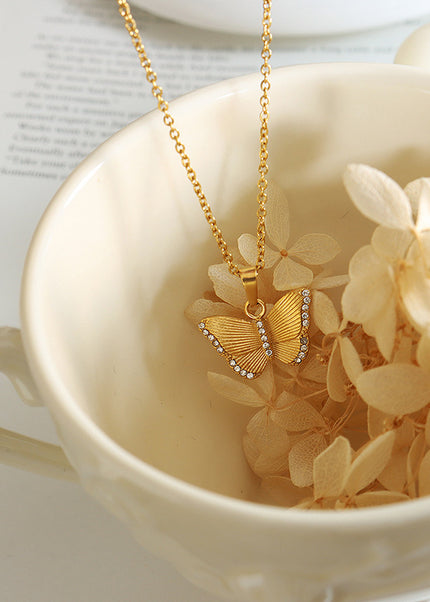 Inlaid with zircon, fashion commuter ins, butterfly pendant, Hong Kong style, trendy style, fairy temperament, personality, versatile necklace women
