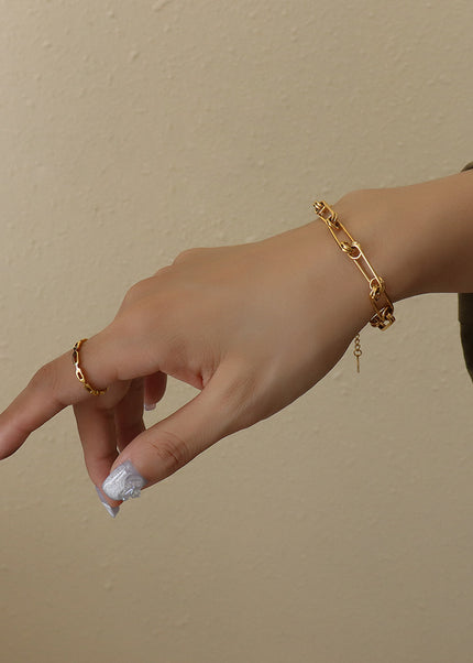 Yumi Necklace