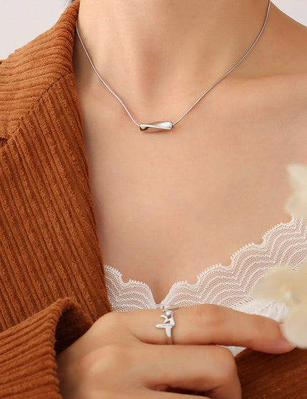 Dewden Necklace