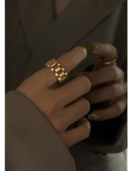 Zuzu Ring