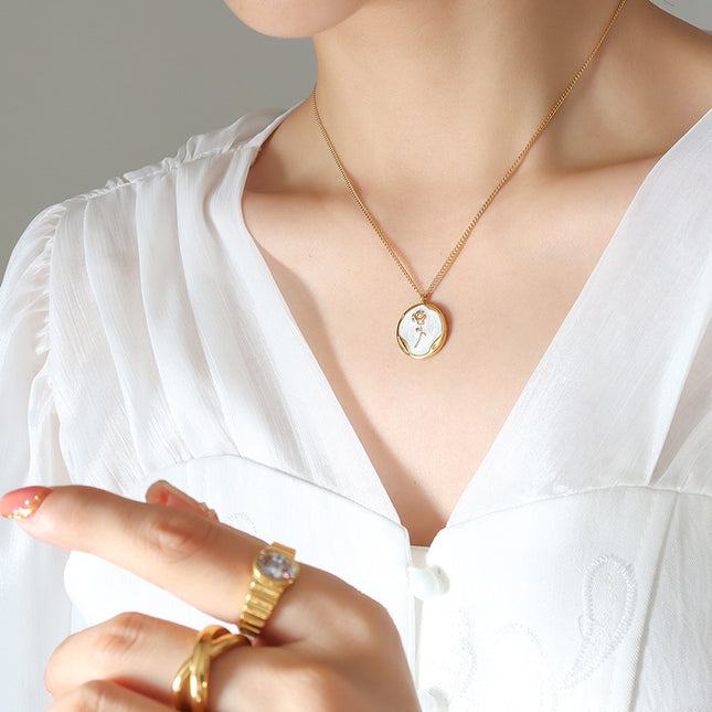 Cotton Necklace