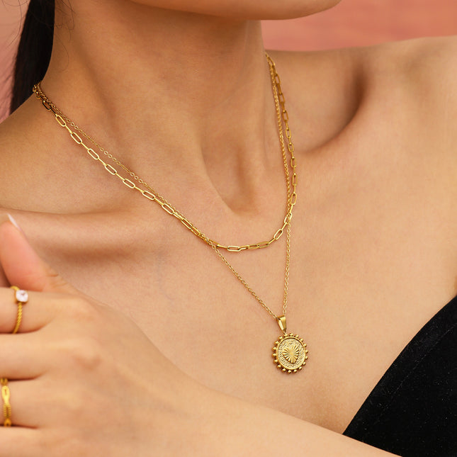 Mystery European and American style embossed peach heart sun lace double-layer necklace personality clavicle chain stainless steel color-retaining jewelry tide