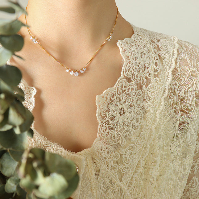 Lura Necklace
