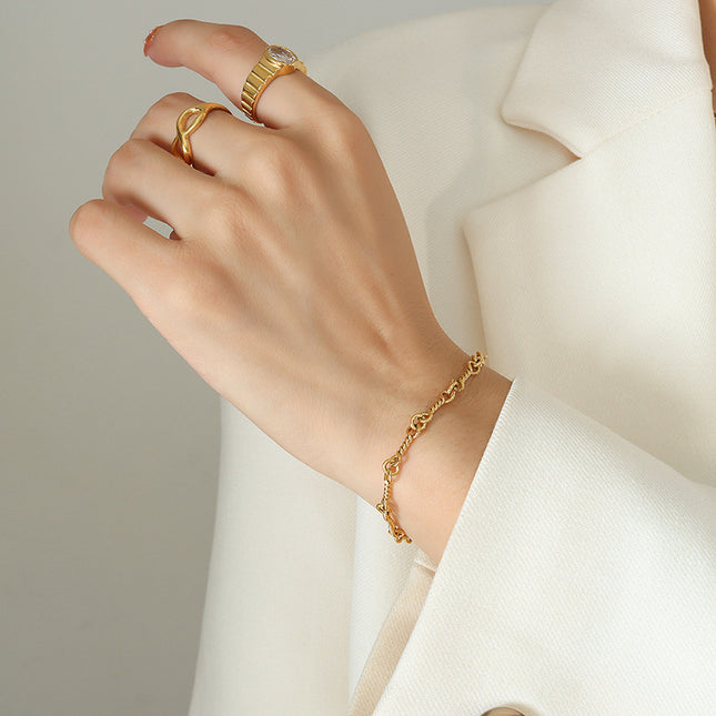 Amara Necklace