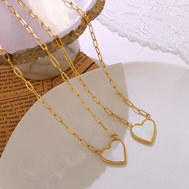 Cater Necklace