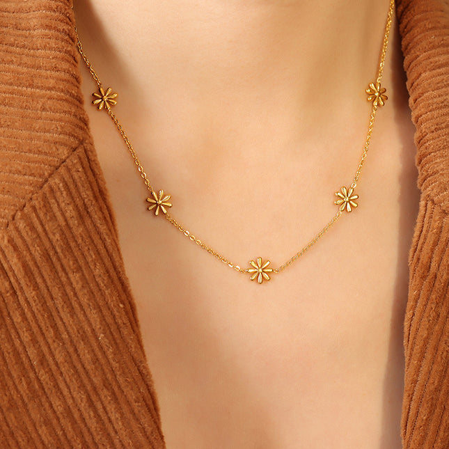 Drifty Necklace