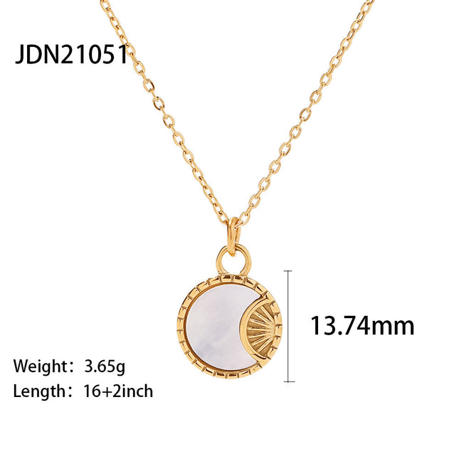 Nia Necklace