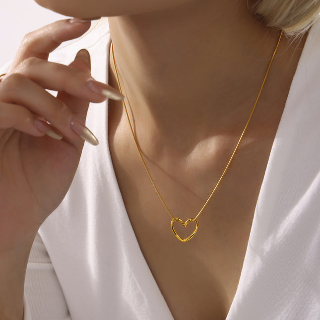 Mystery ins style niche love clavicle necklace temperament commuter accessories necklace electroplating 18K real gold titanium steel jewelry