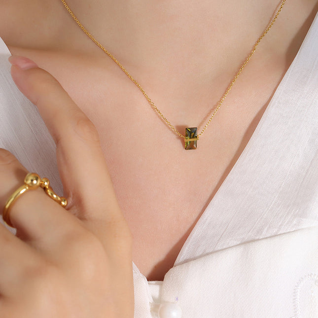 Muffin Necklace