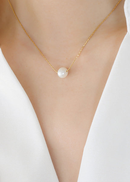 Ruffle Necklace