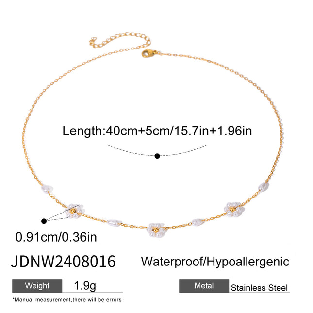 Whiteflower Necklace