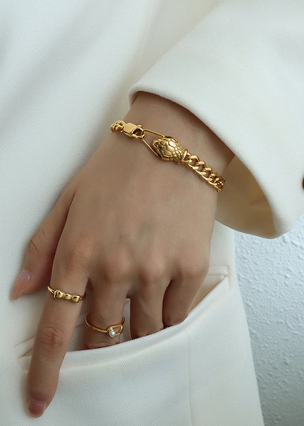 Divina Necklace