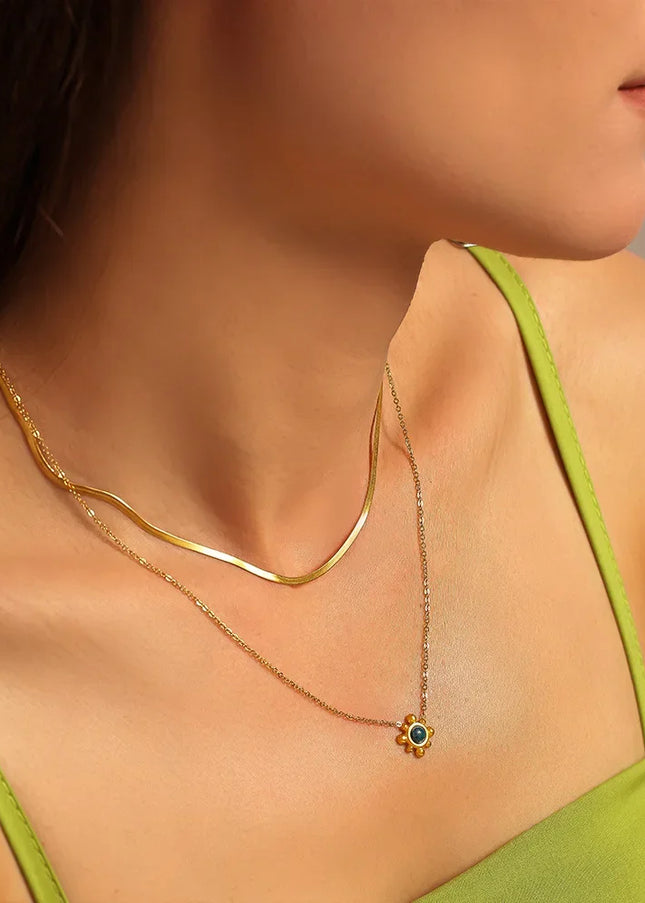 Dewy Necklace