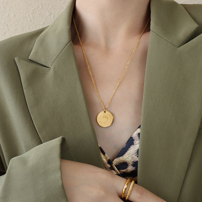 Valla Necklace