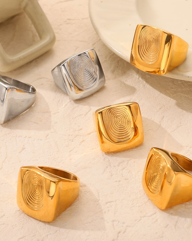 Latina Ring